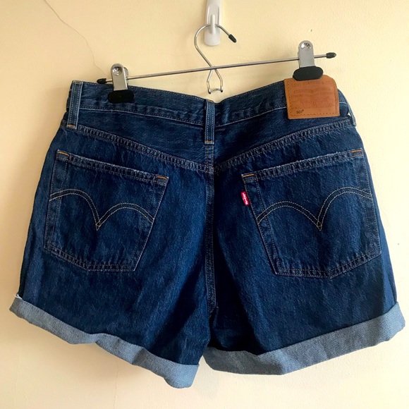Levi’s Premium Denim Shorts, Brand New, size 30 - Picture 2 of 2